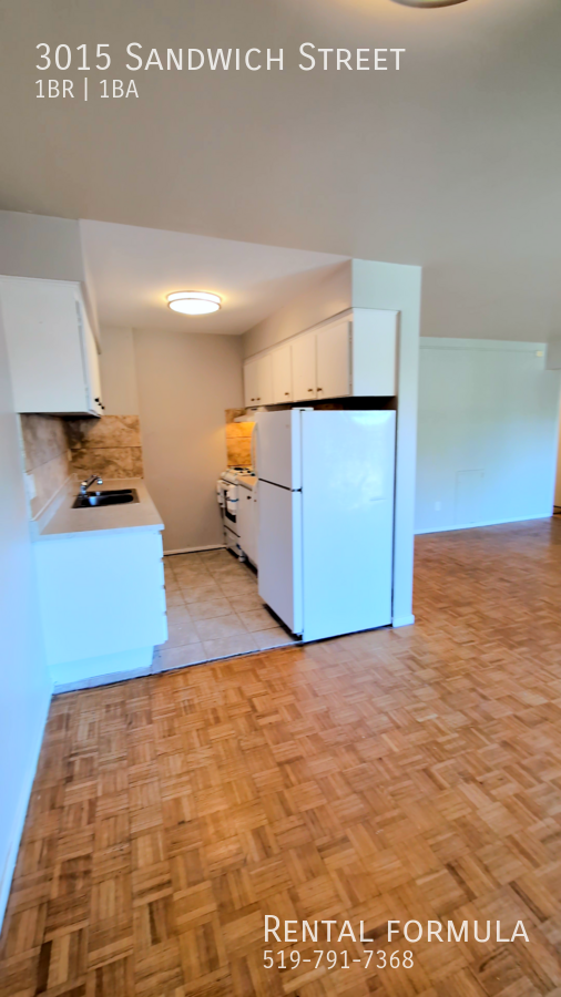 3015 Sandwich St - Photo 5 of 10