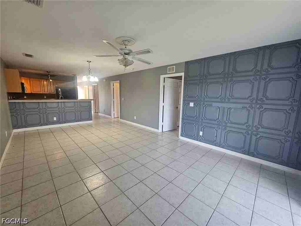 1138 Homer Ave S - Photo 2 of 19