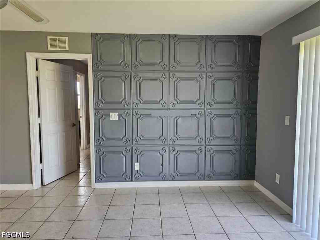 1138 Homer Ave S - Photo 5 of 19