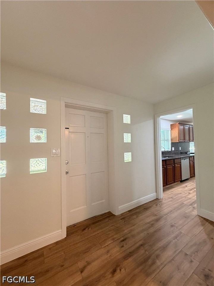 10621 Mcgregor Blvd - Photo 3 of 43