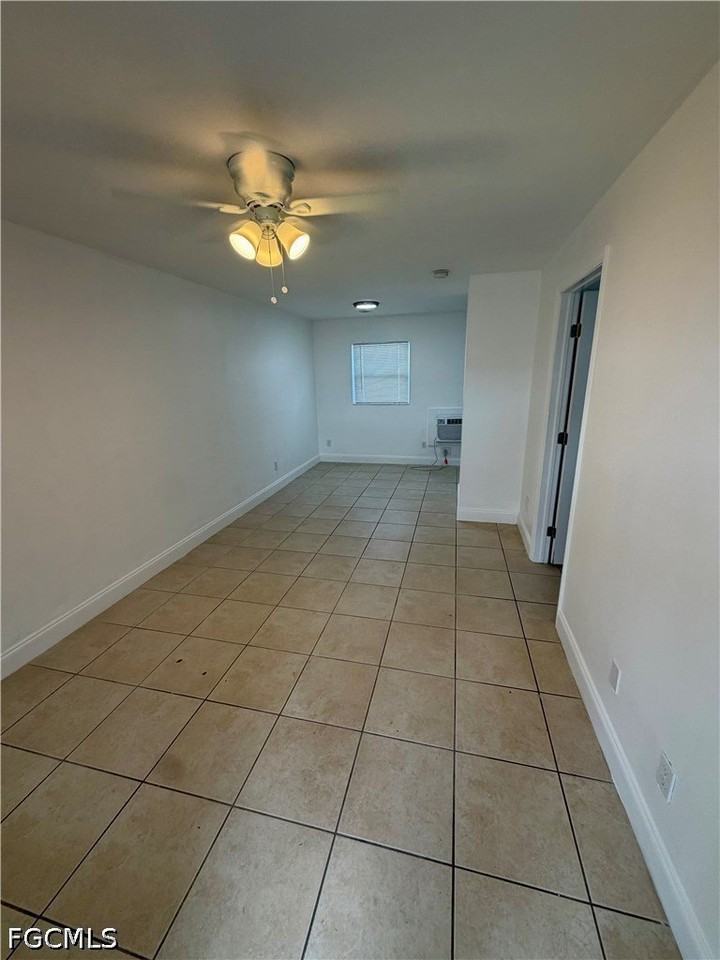 40 Willis Rd - Photo 3 of 10