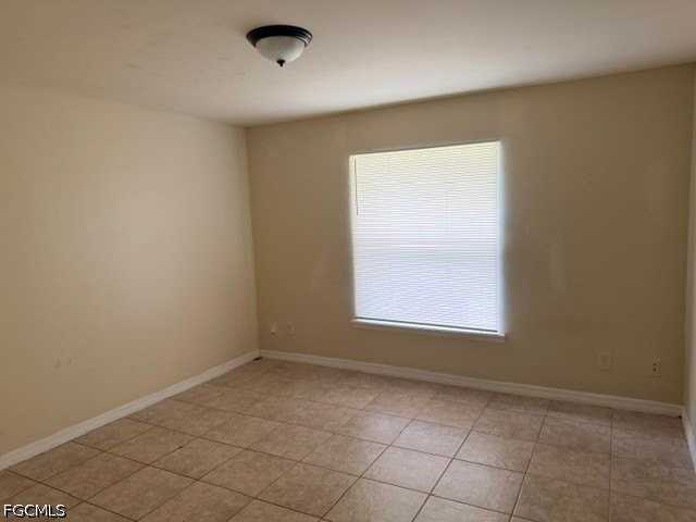 4639 28th St Sw - Photo 7 of 11