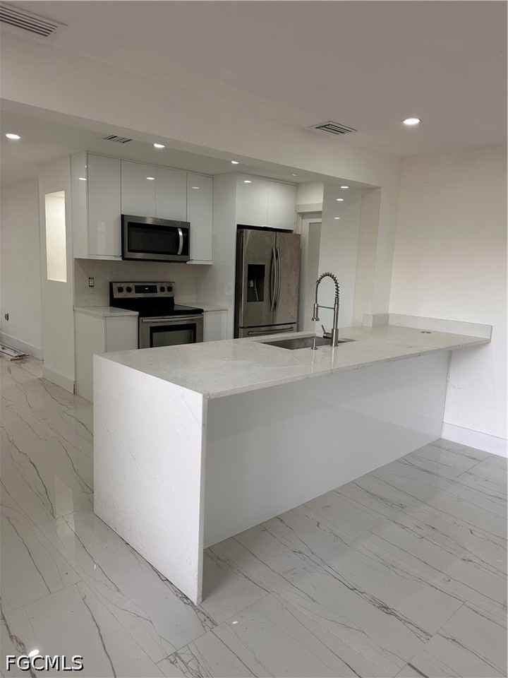 4562 Tennyson Dr - Photo 2 of 12