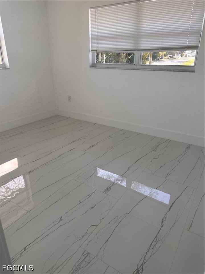 4562 Tennyson Dr - Photo 4 of 12