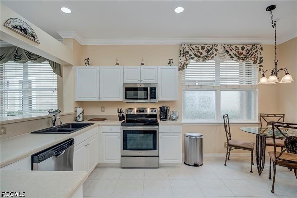 2226 Carnaby Ct - Photo 5 of 25