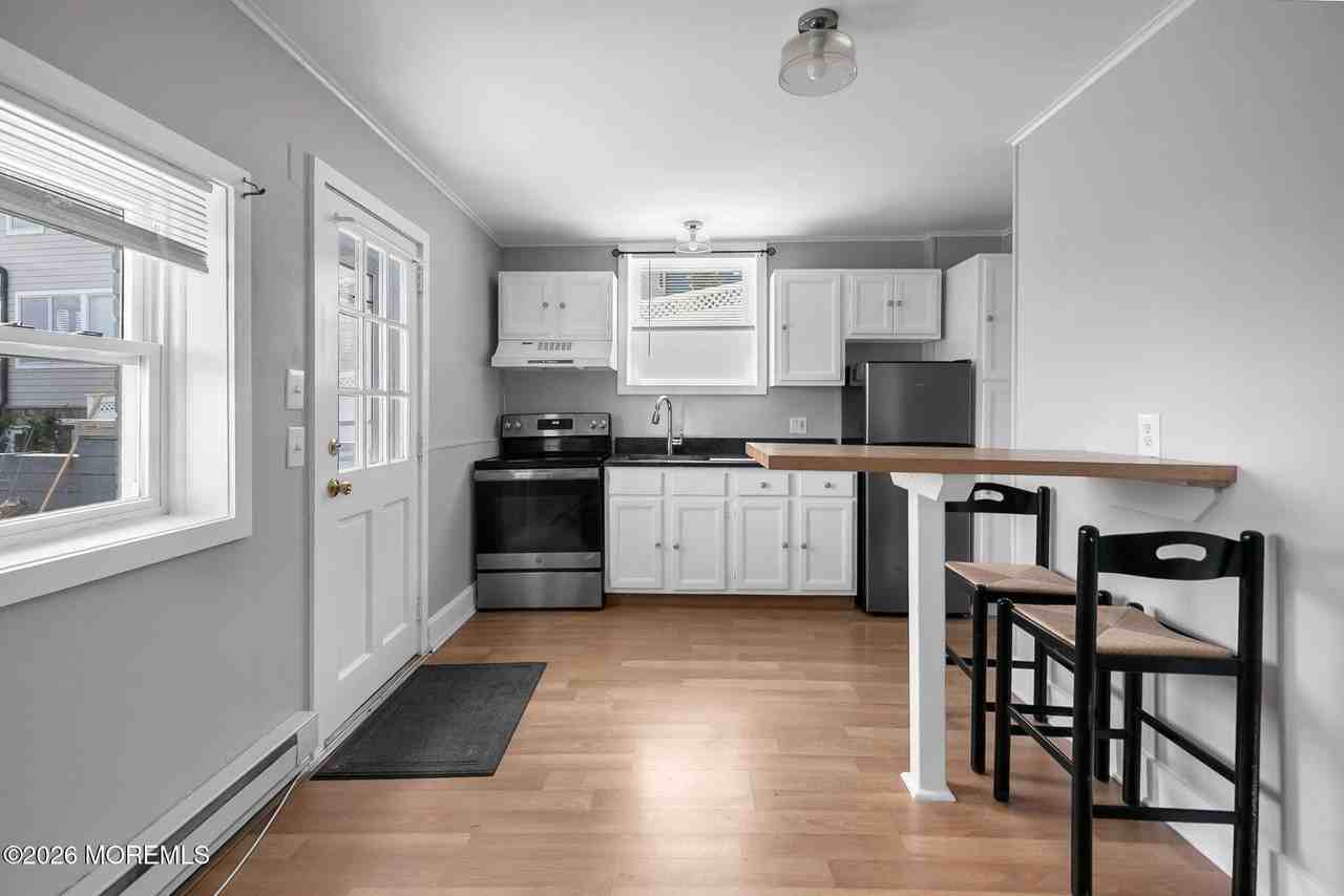 88 Portland Rd - Photo 3 of 14