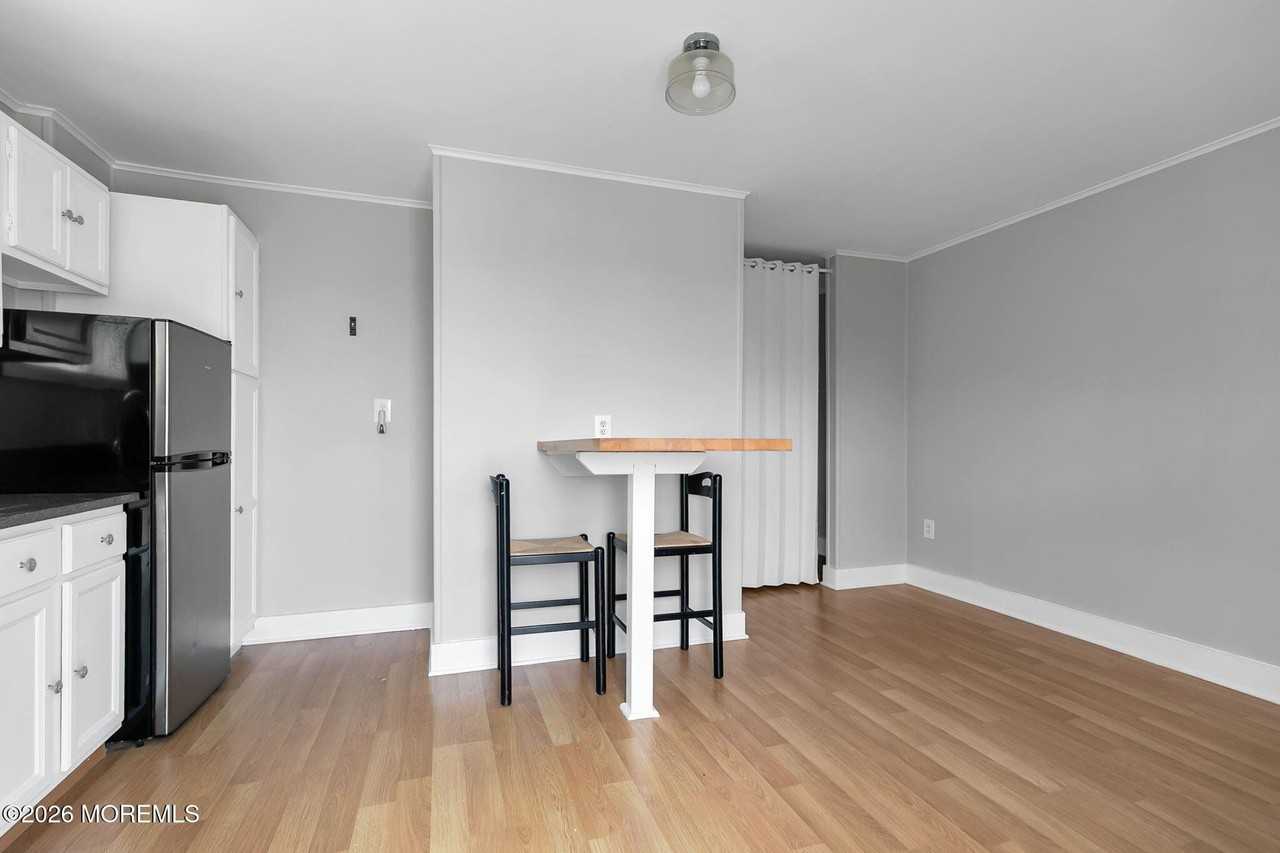 88 Portland Rd - Photo 4 of 14