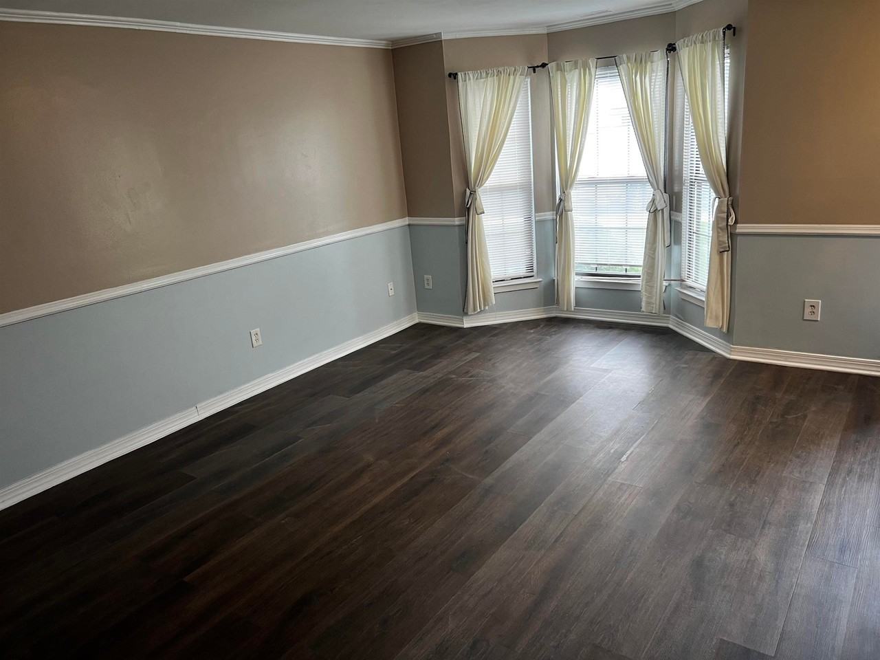 34 Cambridge Townhouse Dr - Photo 3 of 12