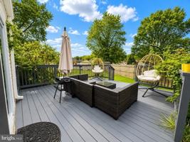 featured image of 1 Defoe Cir