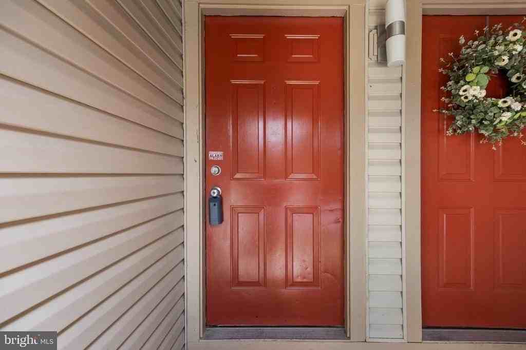 319 Tavistock - Photo 5 of 33