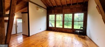 featured image of 4989 Valley Park Rd