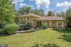327 Strathmore Dr - Photo 1 of 1