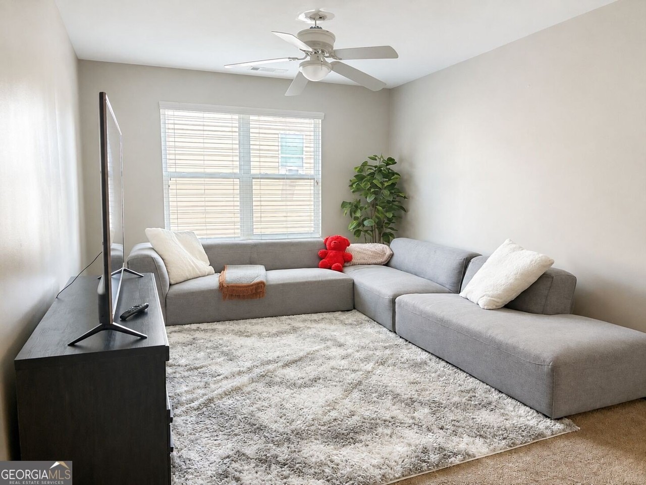 1301 Rose Terrace Cir - Photo 4 of 18