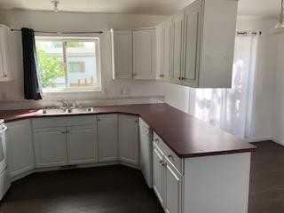 9630 122 Ave - Photo 3 of 10