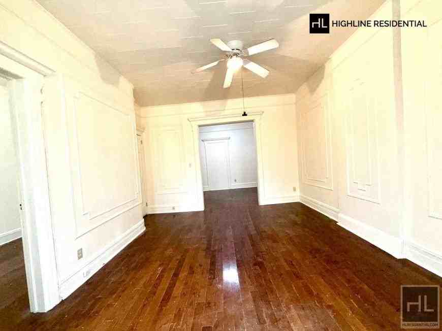 3319 9th St - Photo 6 of 10