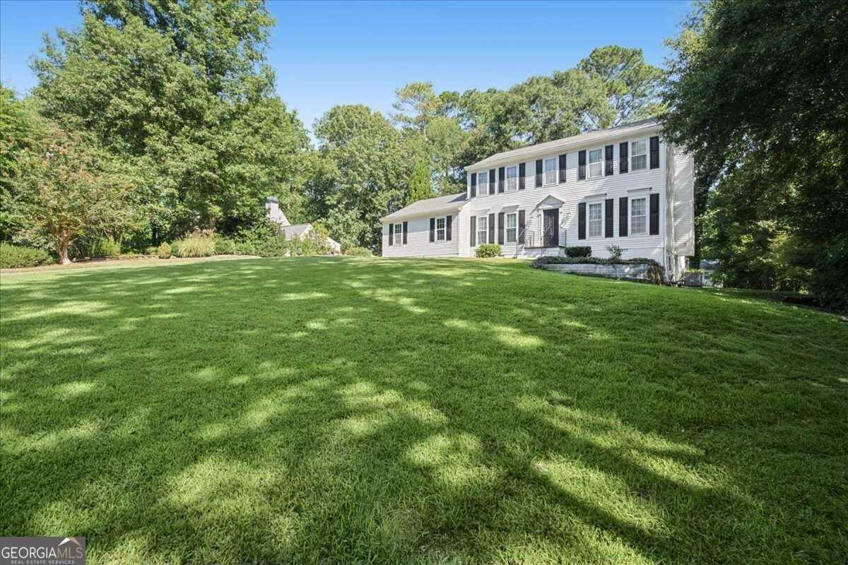 4921 Heritage Trace Ct - Photo 4 of 46