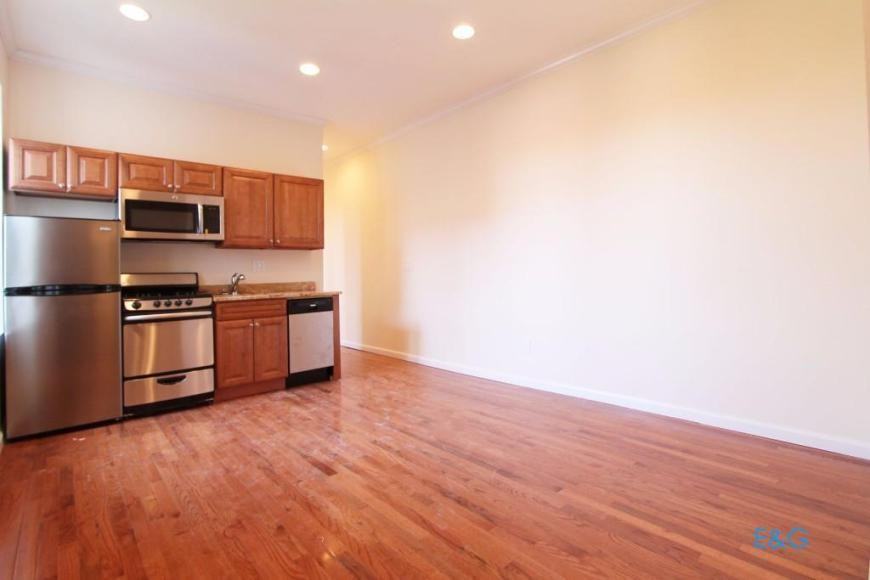 412 E 51st St - Photo 2 of 10