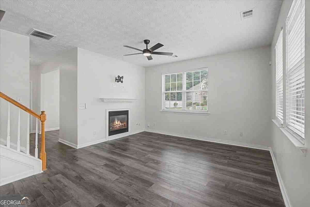 980 Windcroft Cir Nw - Photo 3 of 29