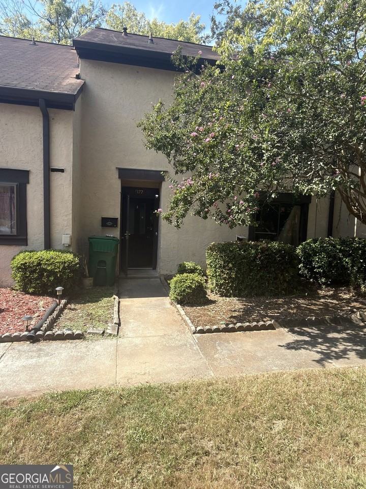 177 Tiburon Dr