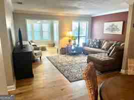 featured image of 2513 Demere Rd #6