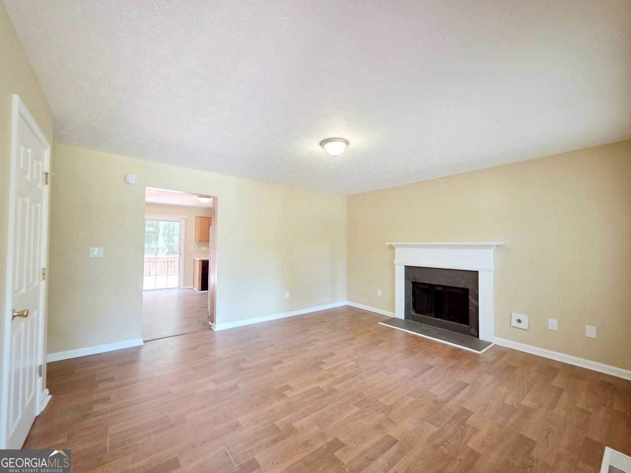 186 S Red Oak Way - Photo 3 of 15