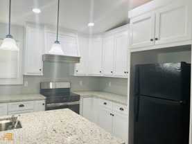 4310 Bouldercrest Rd - Photo 1 of 1