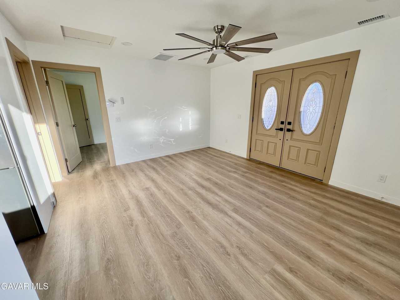 1133 Geraldine Ln #B - Photo 2 of 31