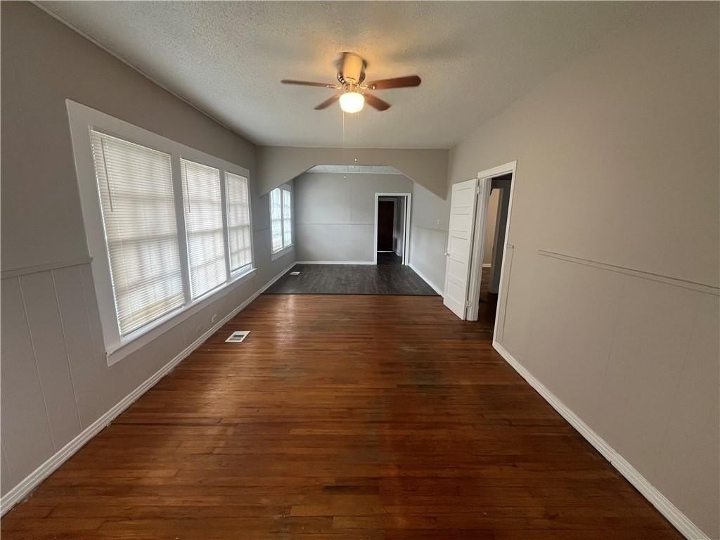 1705 Buck St - Photo 3 of 14