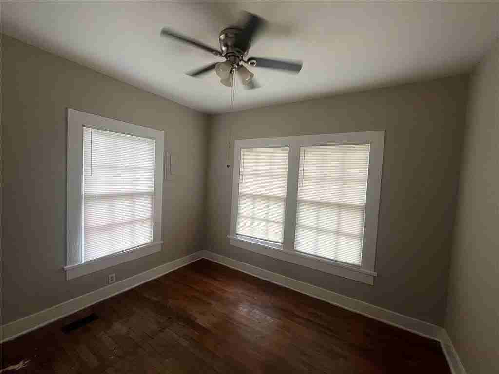 1705 Buck St - Photo 5 of 14