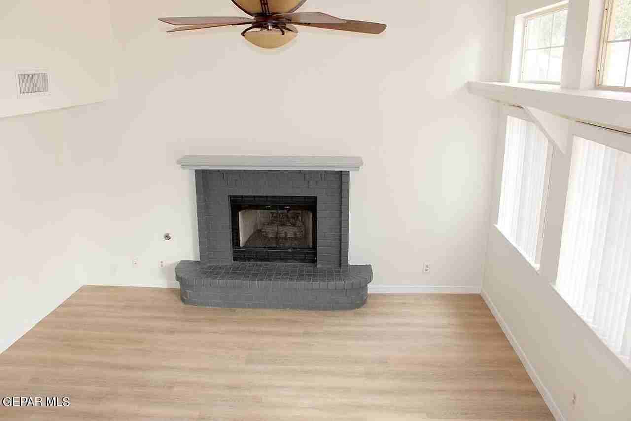 1720 Firehouse Dr - Photo 7 of 22