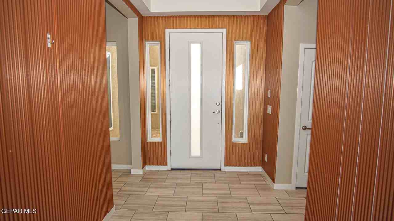 7788 Enchanted Falcon Ln - Photo 7 of 42