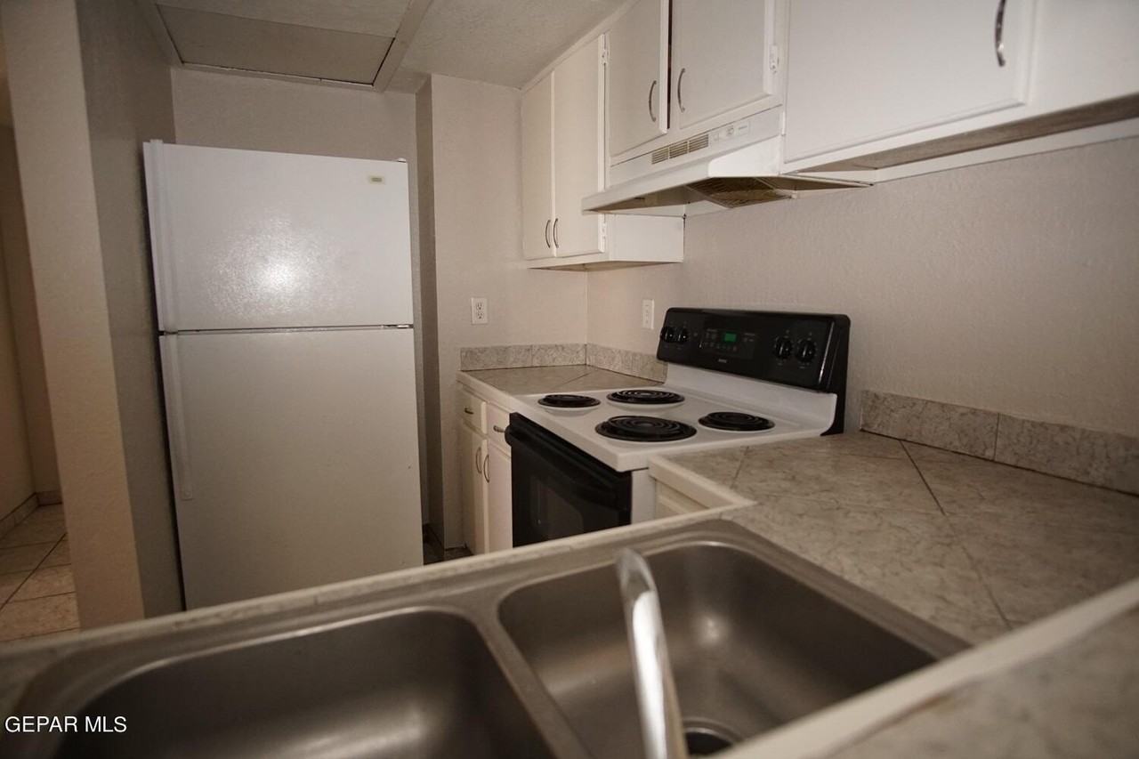 4700 Maxwell Ave #46 - Photo 6 of 14