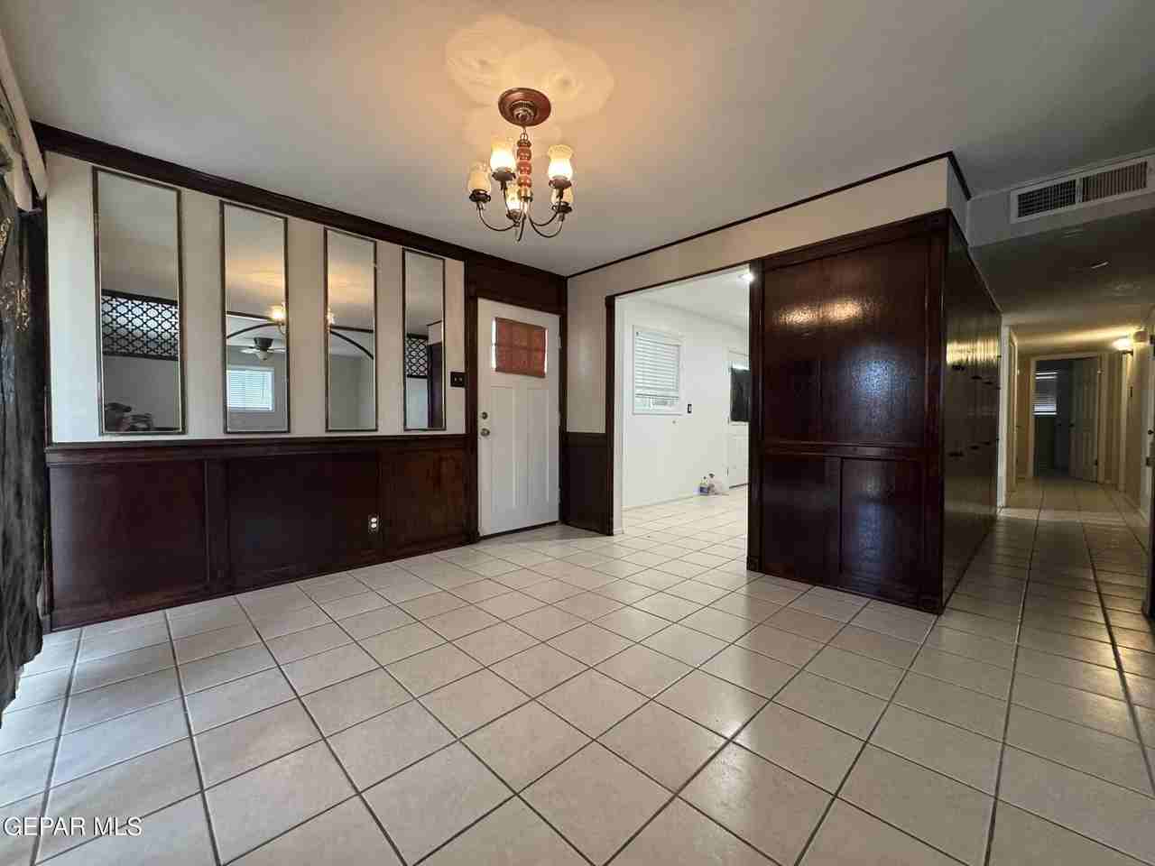 5704 Miami Ct - Photo 7 of 21