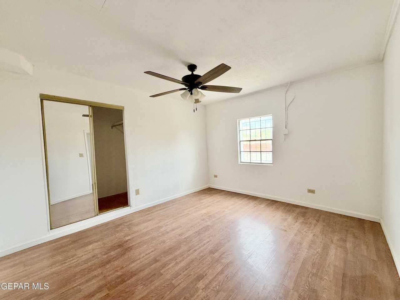 418 S Estrella St - Photo 7 of 25