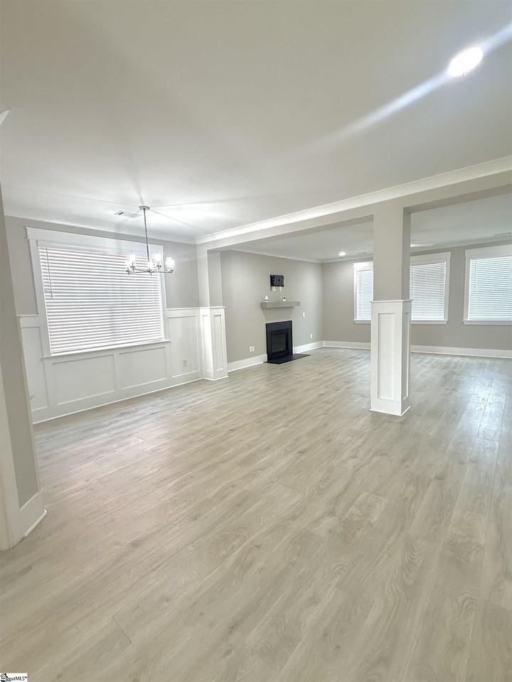 627 Crossbuck Trl - Photo 3 of 27