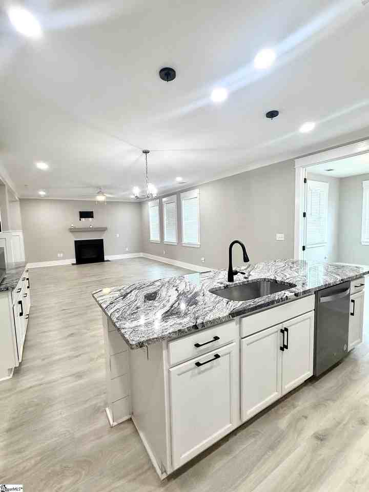627 Crossbuck Trl - Photo 6 of 27