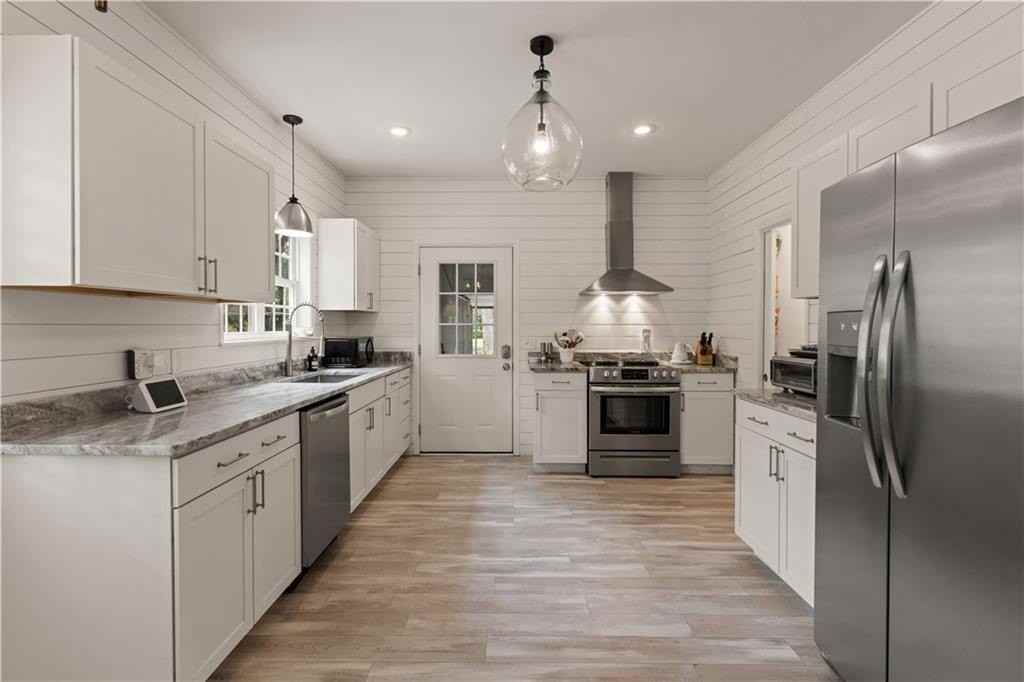 101 Settlers Rd - Photo 6 of 18