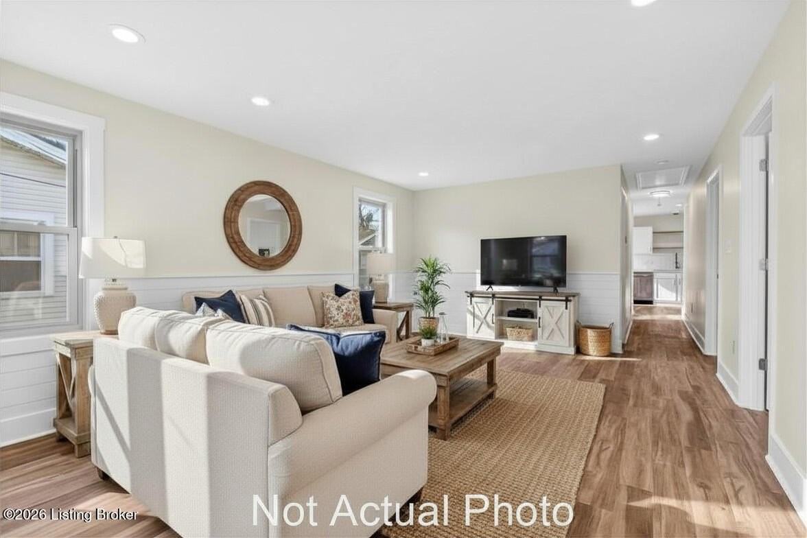 4218 Sherman Ave - Photo 6 of 34