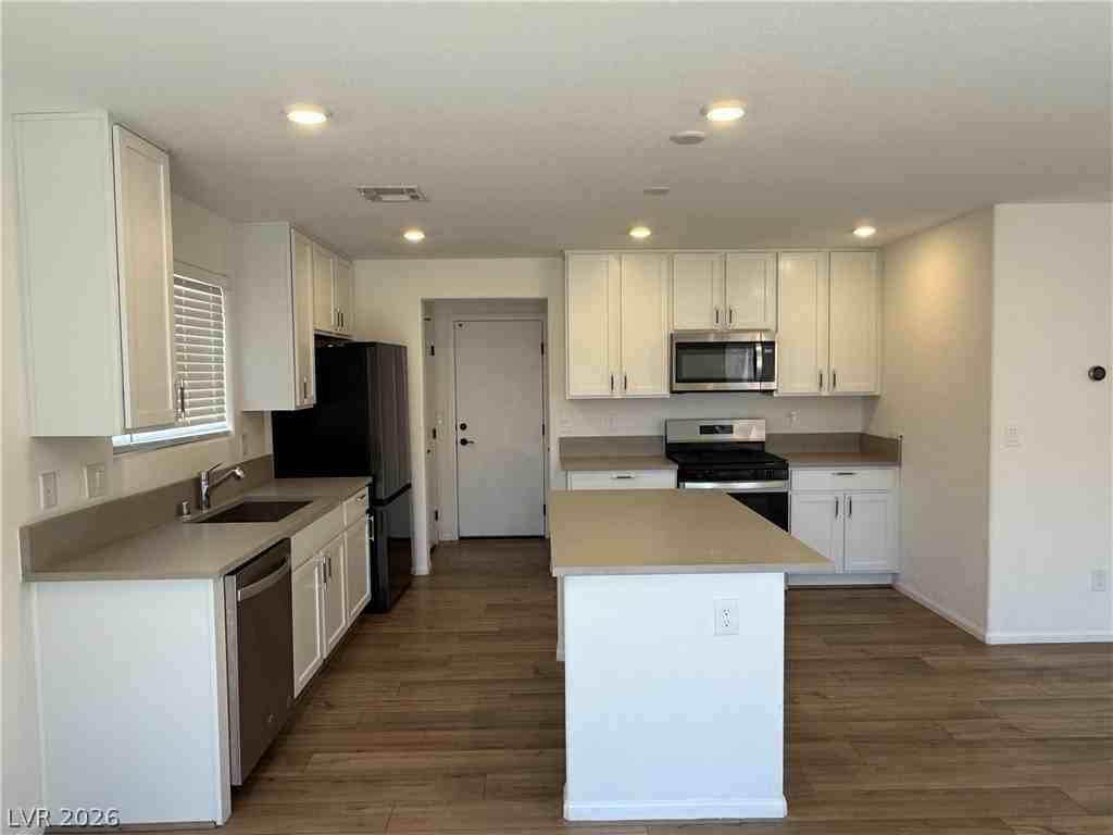5299 Barcola Ave - Photo 7 of 20