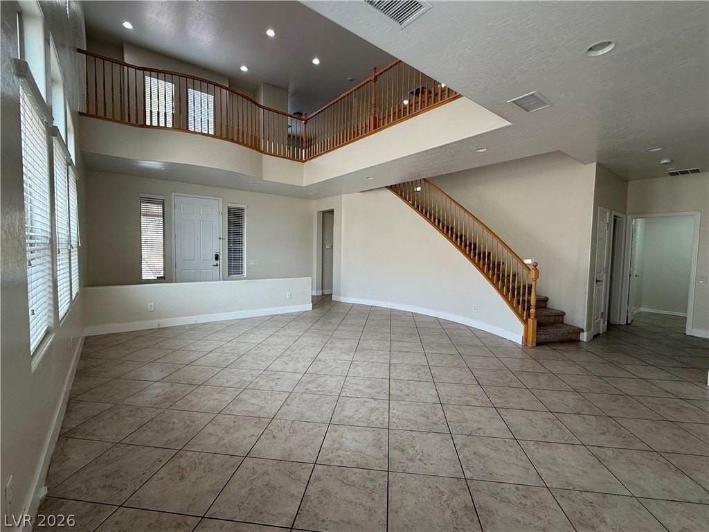 7682 W Diablo Dr - Photo 3 of 24