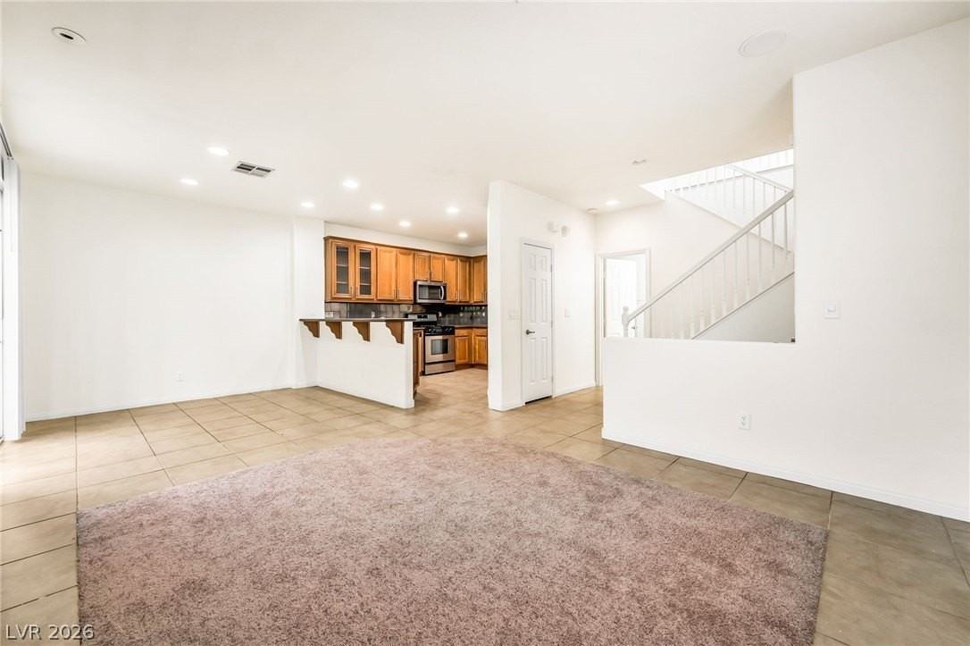 9158 White Rock Peak St - Photo 5 of 22
