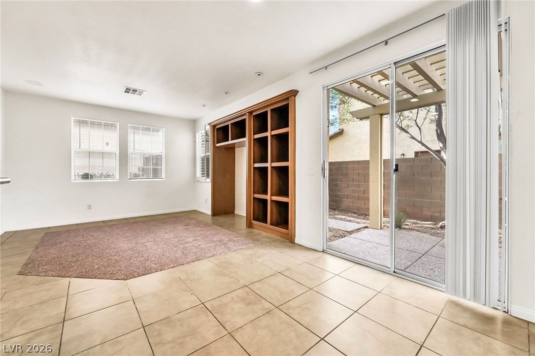 9158 White Rock Peak St - Photo 7 of 22