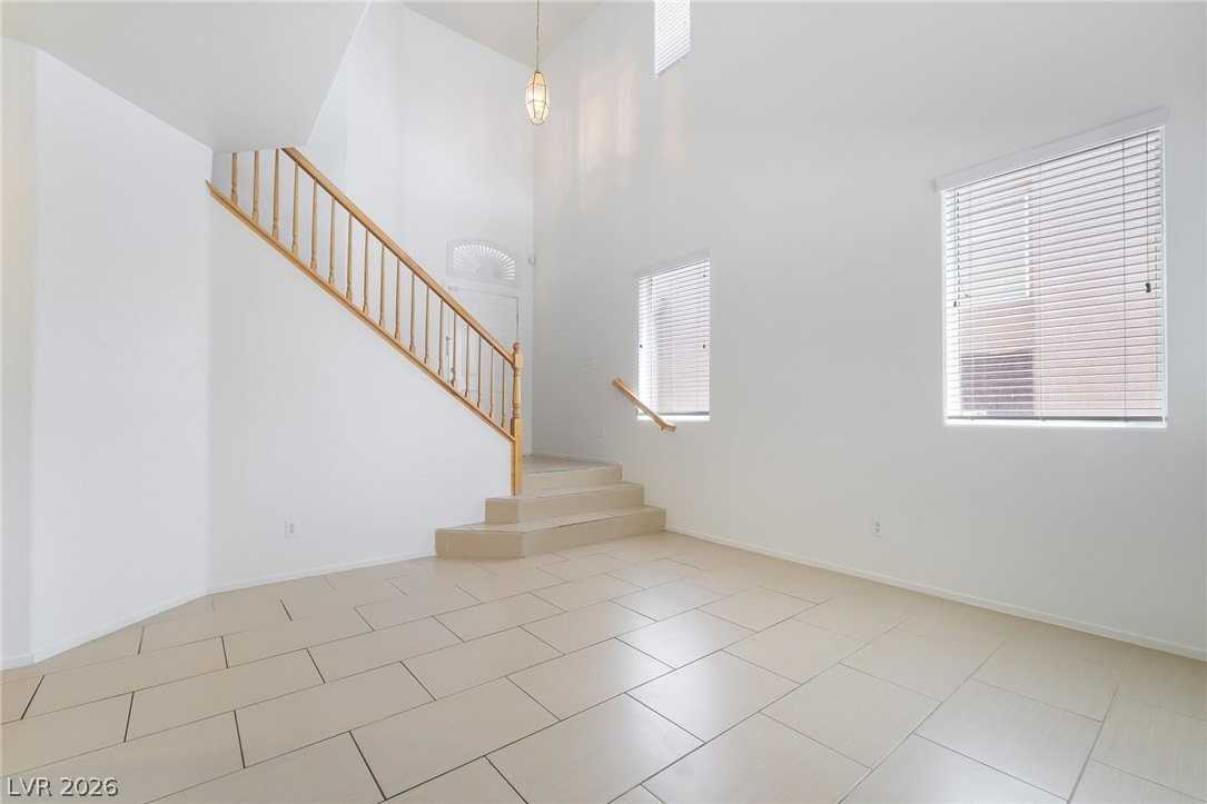 4935 Gingerlyn St - Photo 3 of 24