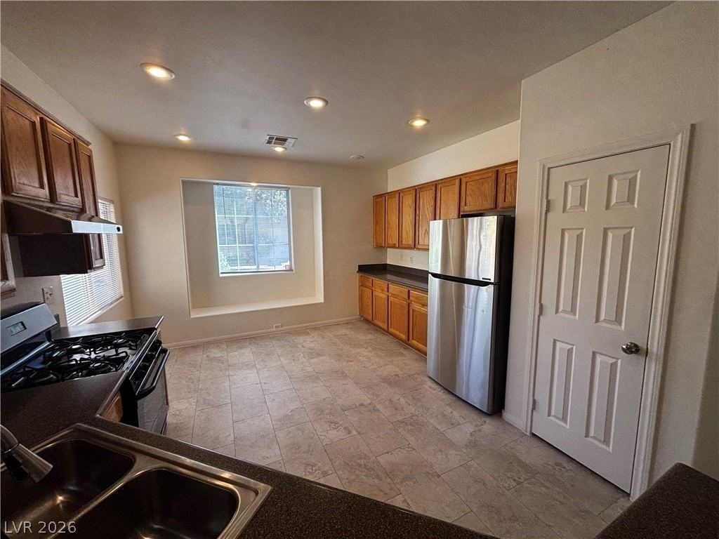 9469 Oro Bullion St - Photo 4 of 18