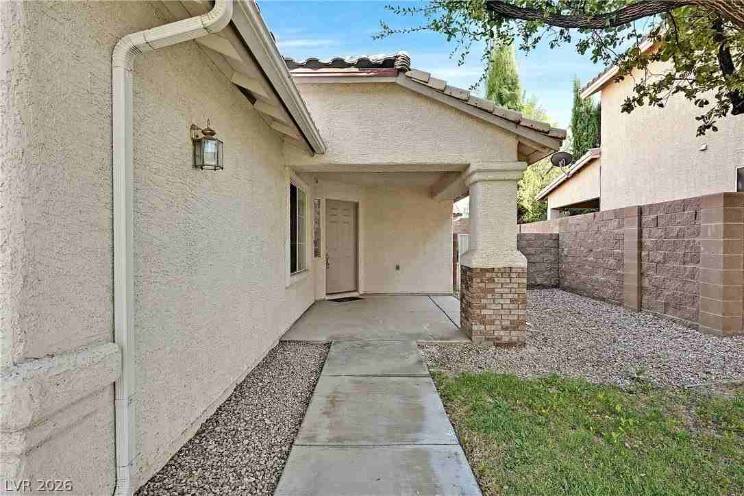 2559 Misty Olive Ave - Photo 2 of 25