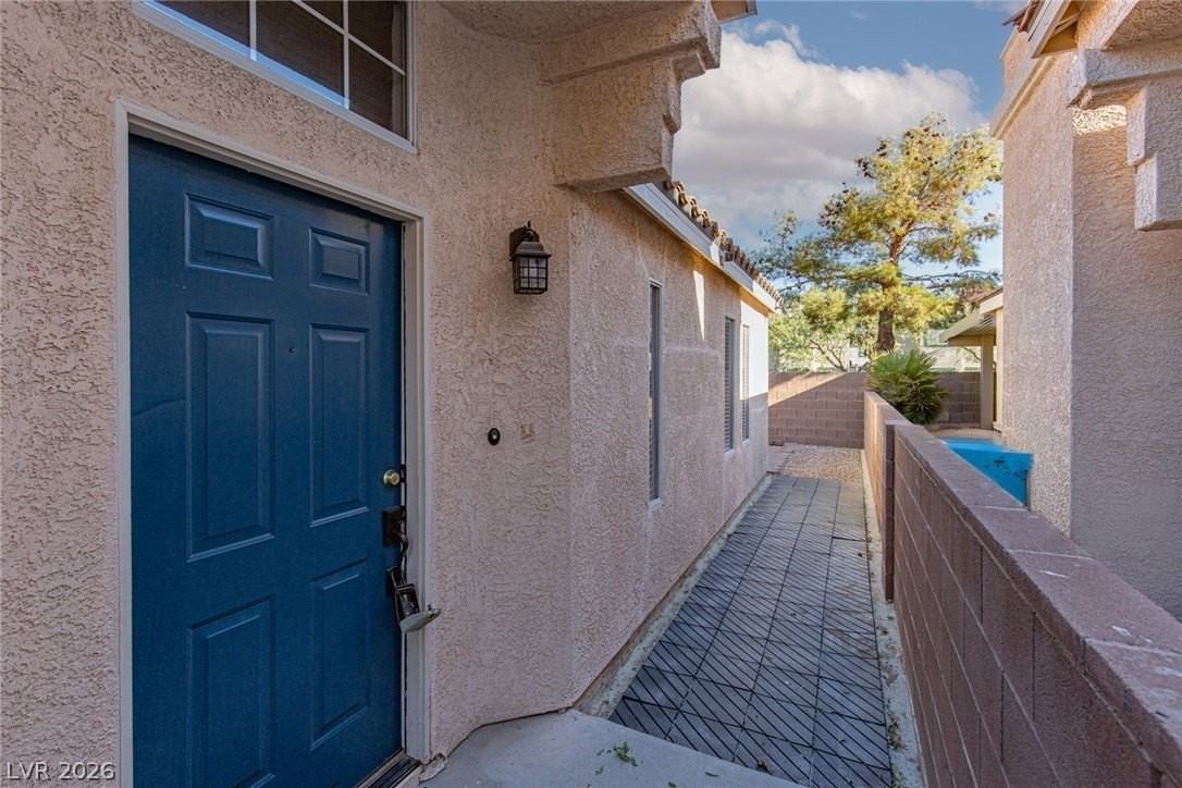 5748 Chisolm Trl - Photo 5 of 28
