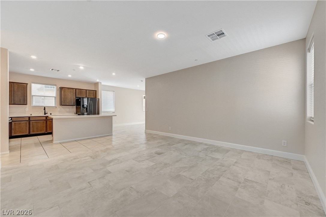 10956 Oregano Ave - Photo 5 of 50