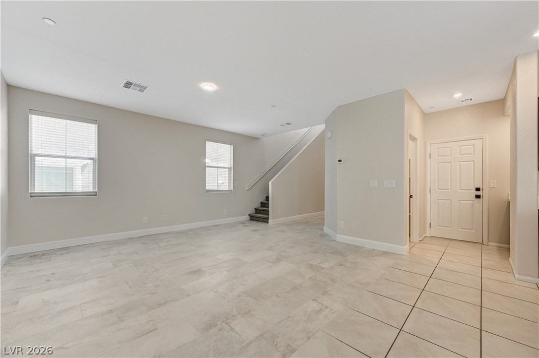 10956 Oregano Ave - Photo 7 of 50