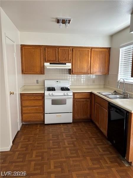 449 Ash St - Photo 7 of 11