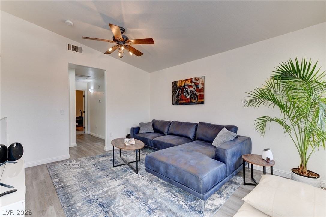 520 Arrowhead Trl #322 - Photo 2 of 14